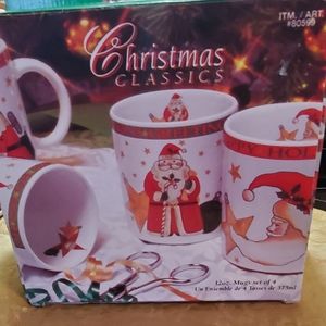 Like new. Vintage Signature Christmas mugs. Set of 4.